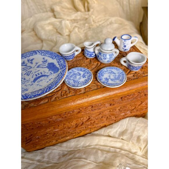 charming mini blue willow style tea ware set - Picture 2 of 3